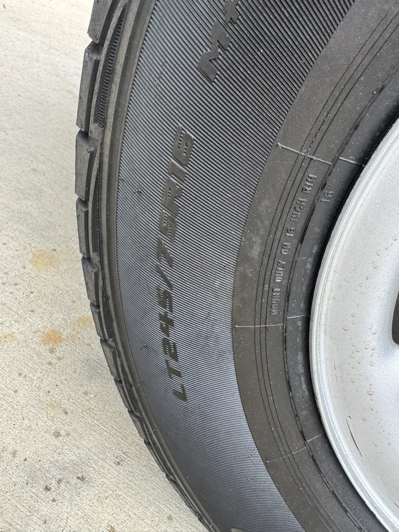 Used 2015 Chevrolet Express 2500 LS image 18