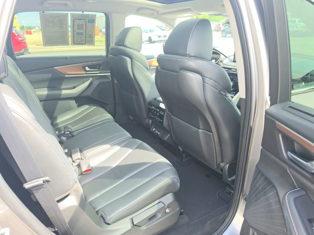 Used 2022 Acura MDX SH-AWD w/ Technology Package image 32
