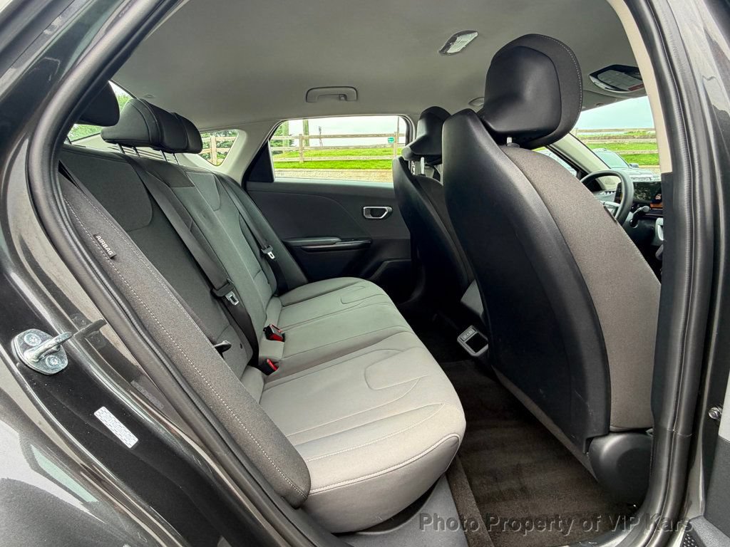 Used 2025 Kia K4 FWD image 15