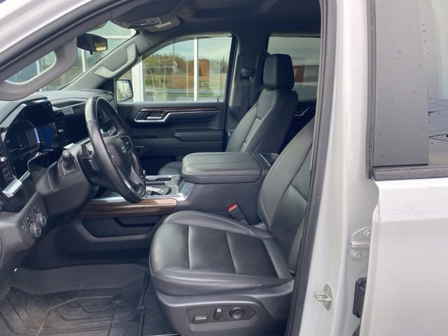 Used 2023 Chevrolet Silverado 1500 RST image 8