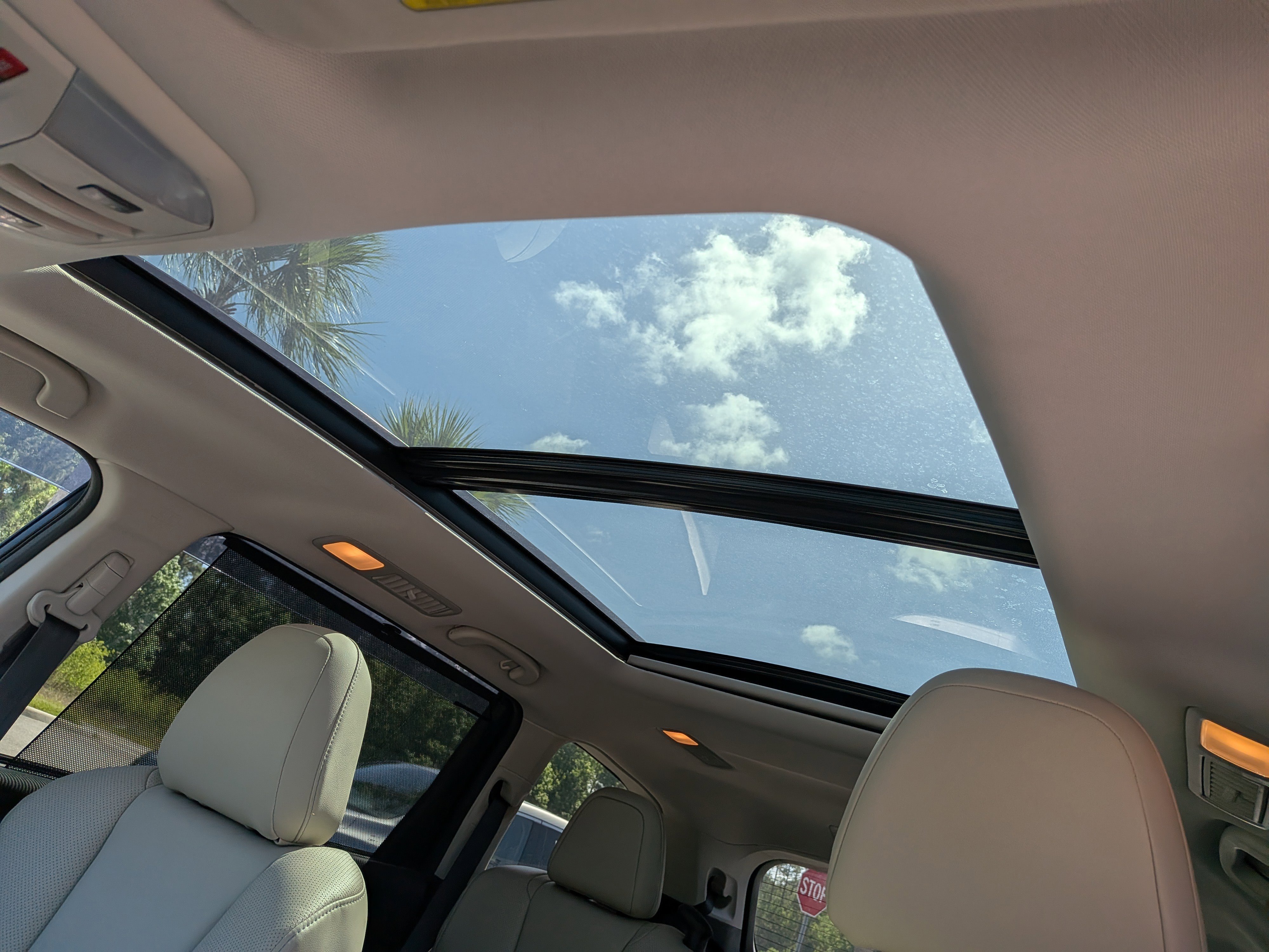 Certified 2022 Subaru Ascent Limited w/ Technology Package image 20