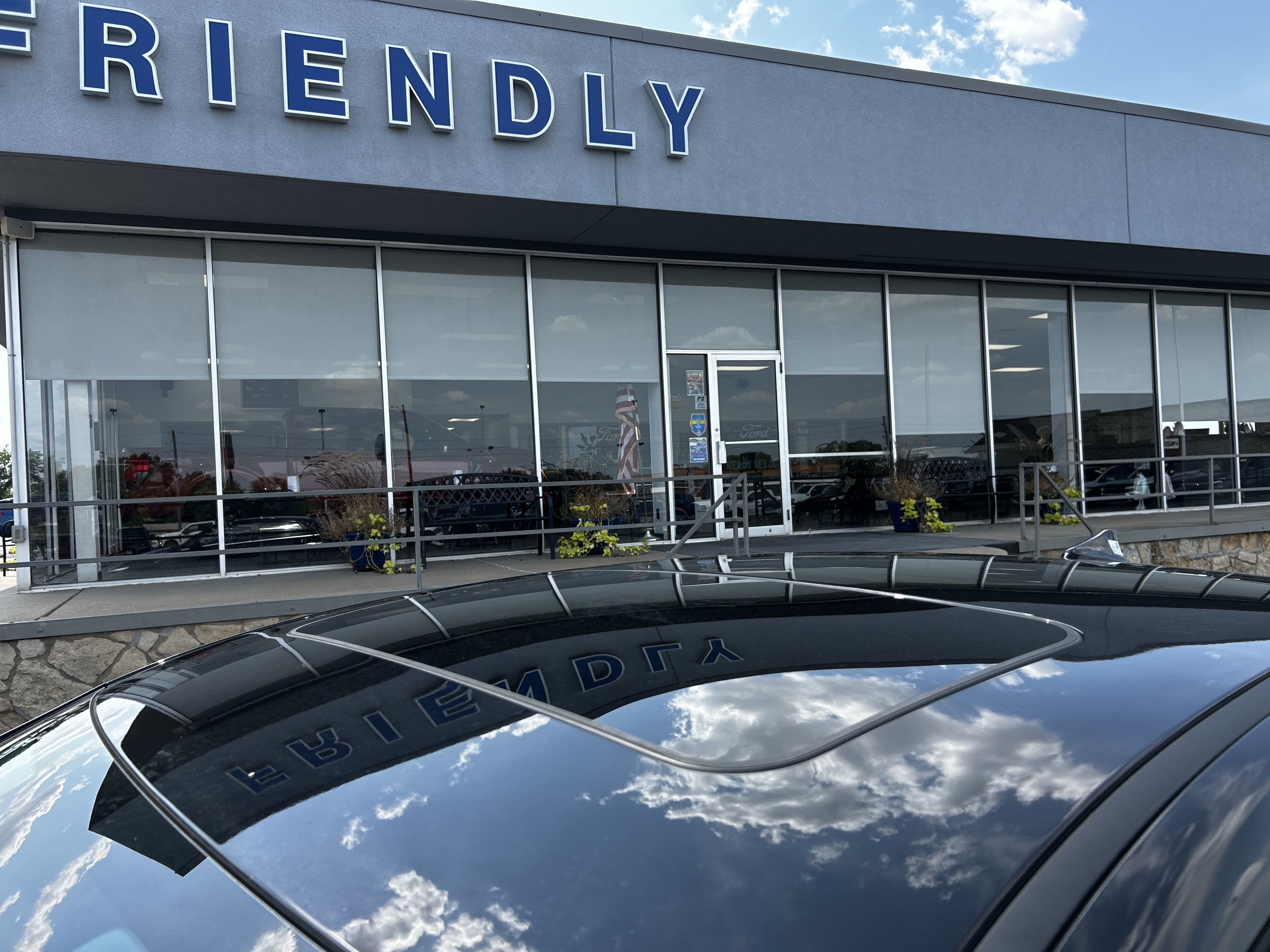Used 2025 Hyundai Elantra SEL FWD image 34