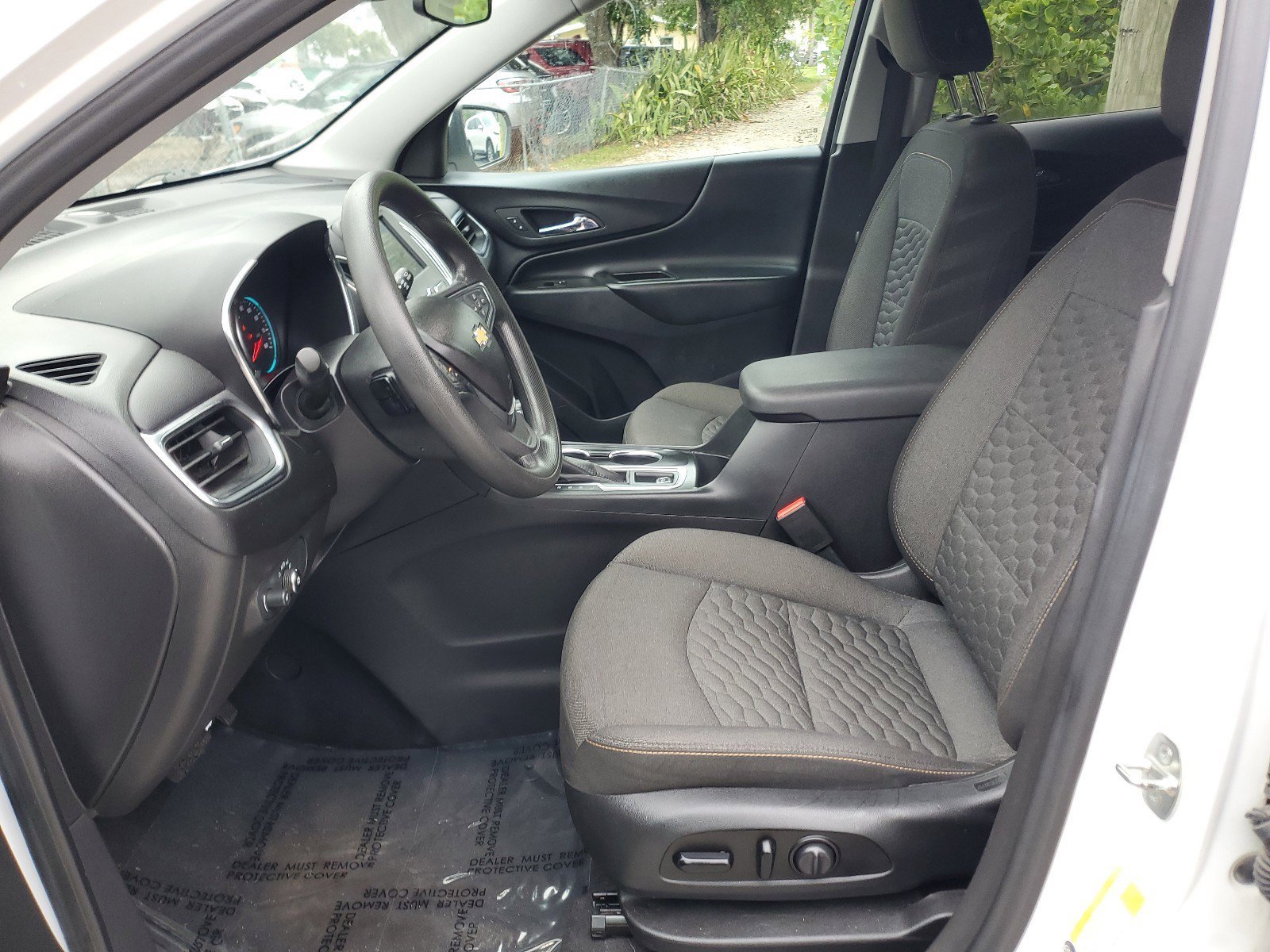 Used 2020 Chevrolet Equinox LT image 17