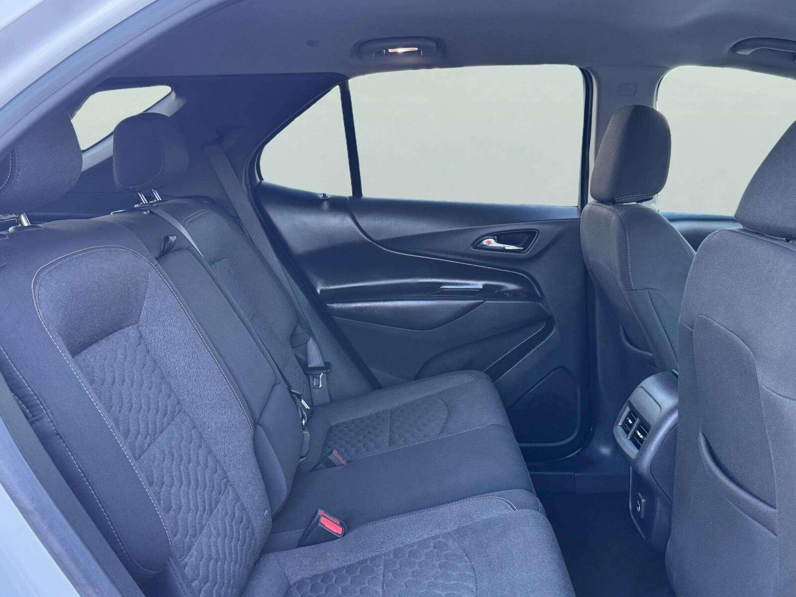 Used 2021 Chevrolet Equinox LT AWD/4WD image 33