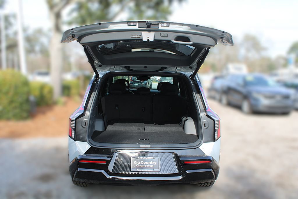 New 2026 Kia EV9 Land image 9