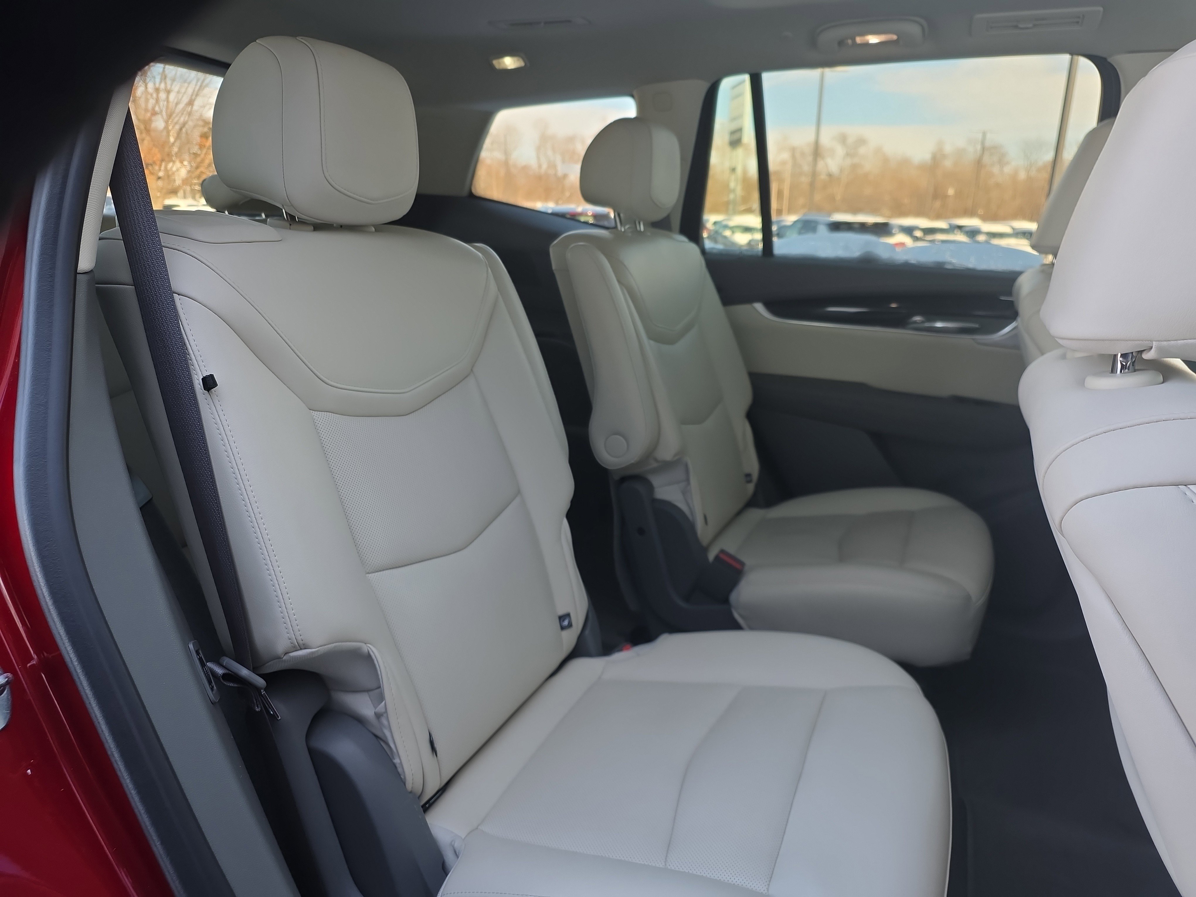 Used 2025 Cadillac XT6 Premium Luxury image 27