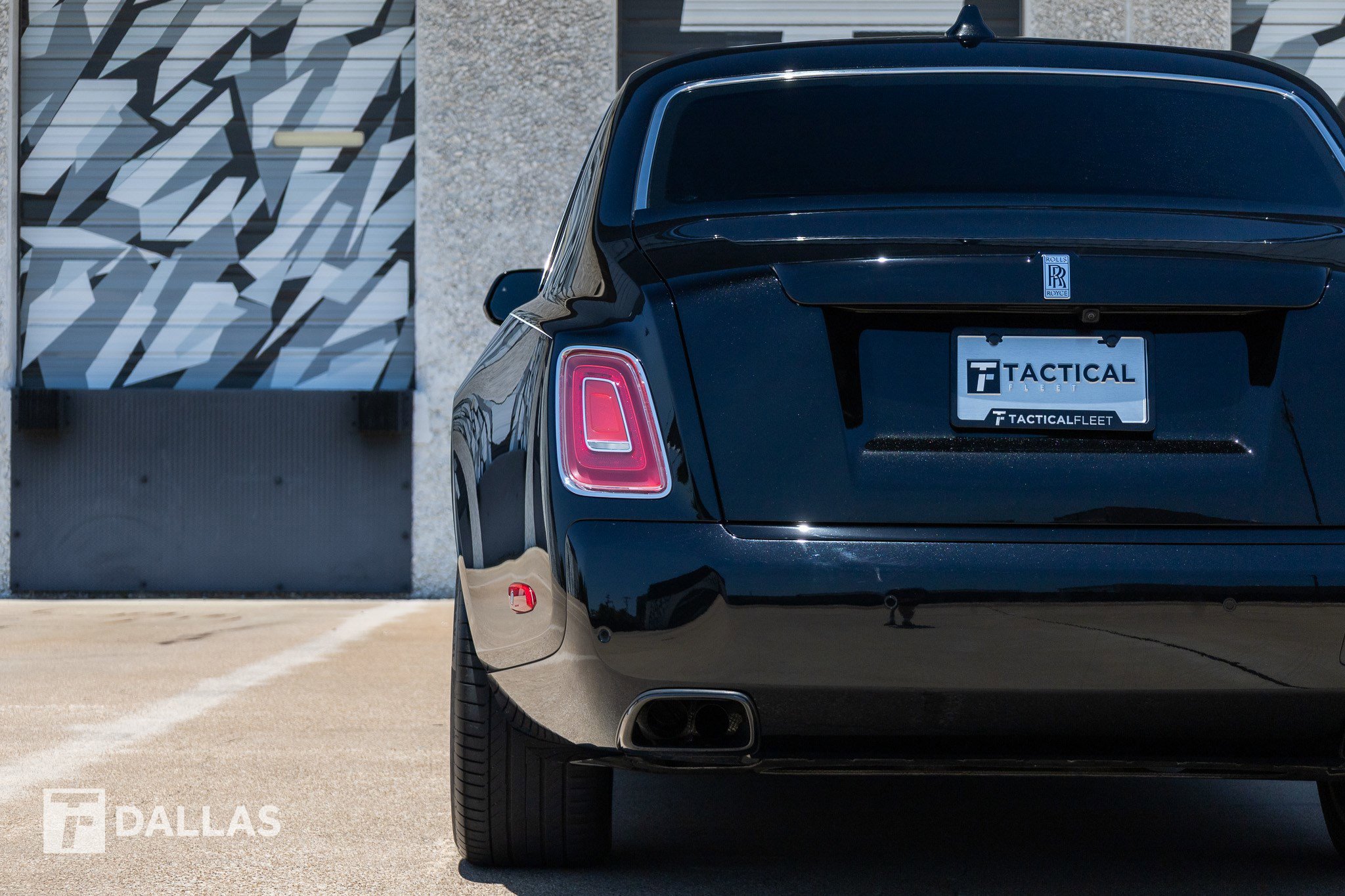 Used 2023 Rolls-Royce Phantom Extended Wheelbase RWD image 14