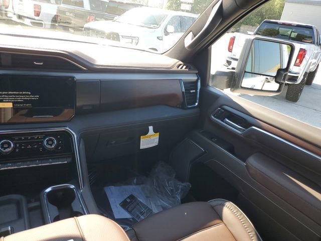 New 2026 GMC Sierra 2500 Denali w/ Denali Reserve Package AWD/4WD image 16