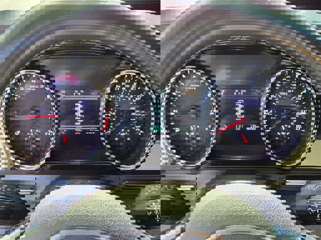 Used 2022 Kia Carnival SX image 20