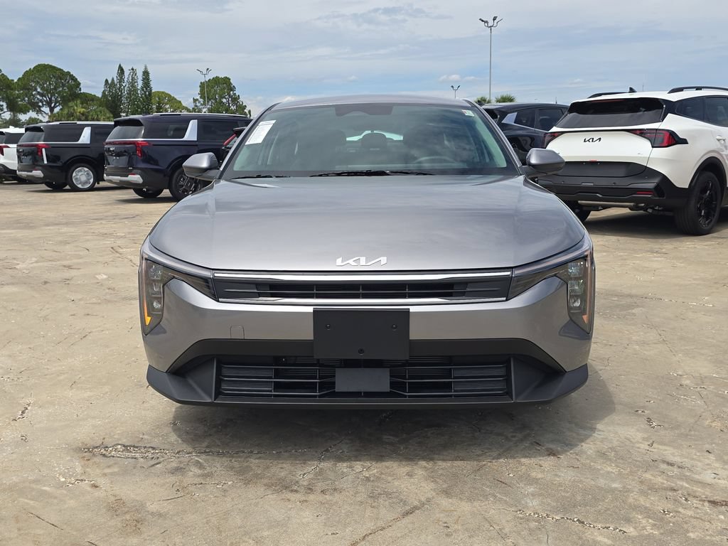 New 2026 Kia K4 FWD image 3