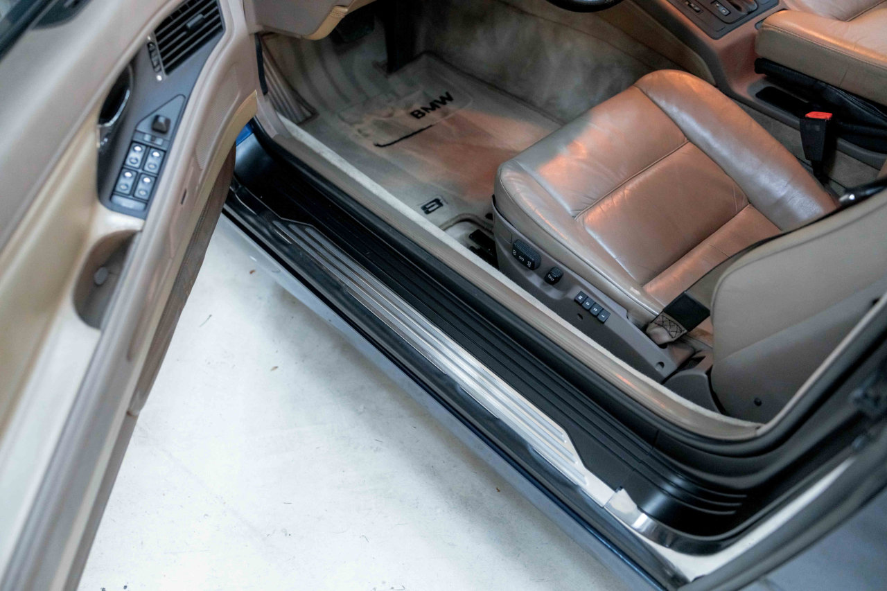 Used 1993 BMW 850Ci image 49