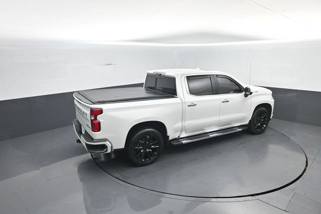 Used 2020 Chevrolet Silverado 1500 High Country w/ Technology Package AWD/4WD image 34