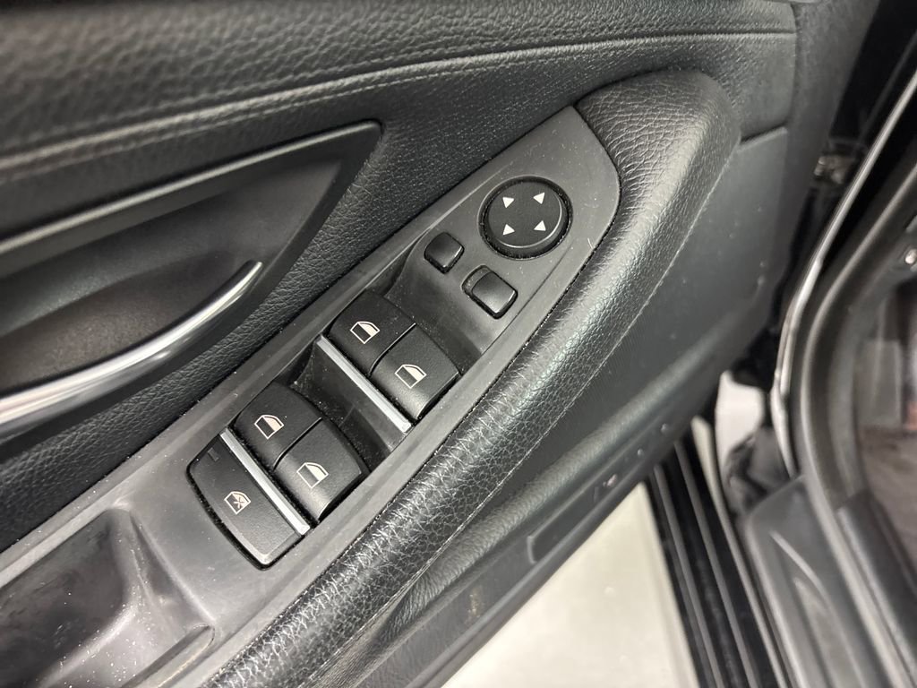 Used 2015 BMW 535i Sedan image 11