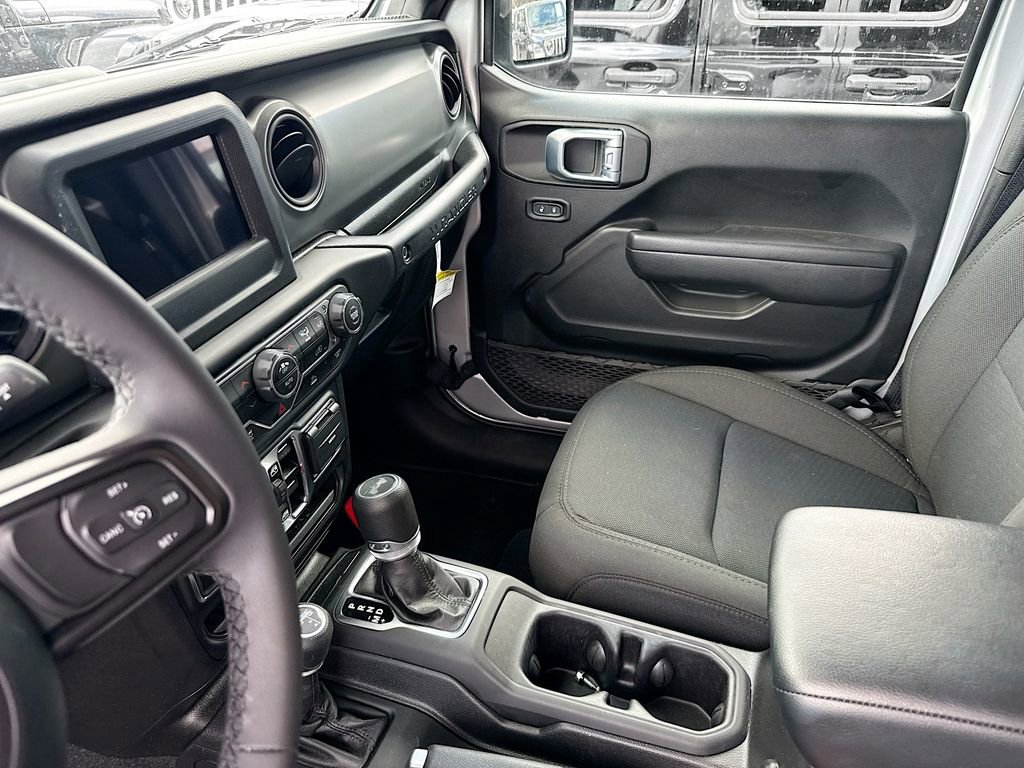 Used 2023 Jeep Wrangler Unlimited image 26