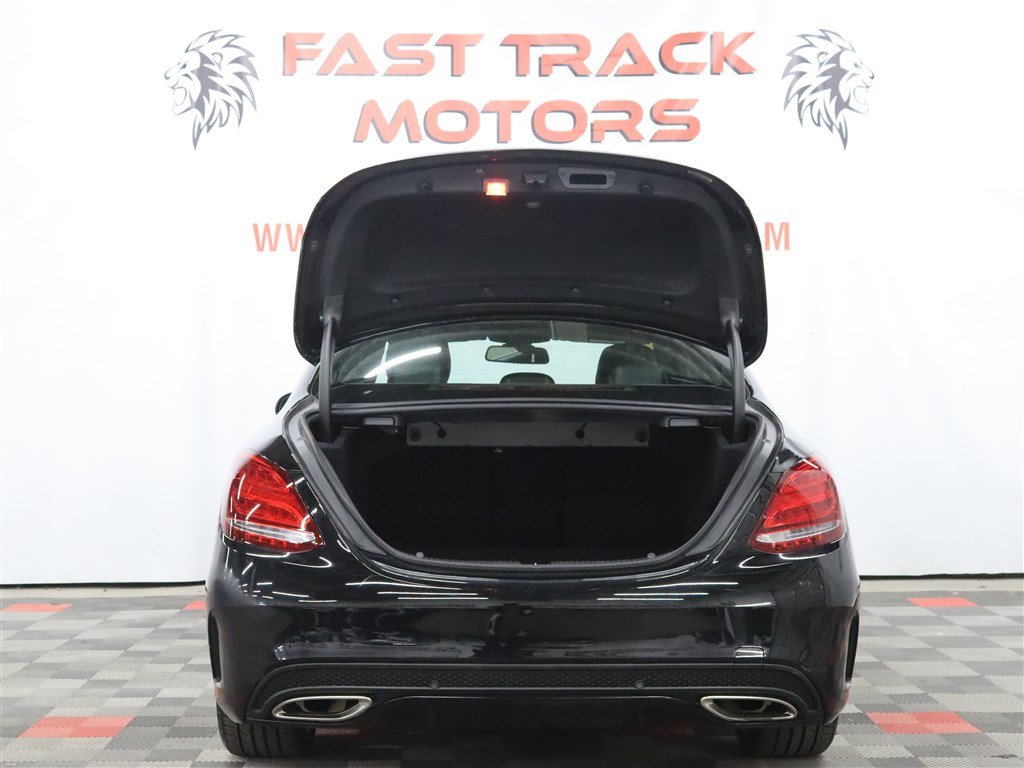 Used 2018 Mercedes-Benz C 300 4MATIC Sedan image 6