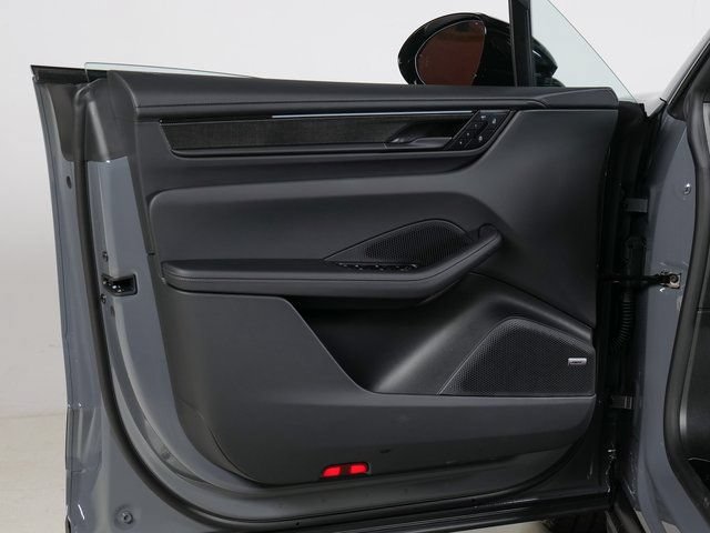 New 2026 Porsche Macan GTS Electric AWD/4WD image 30