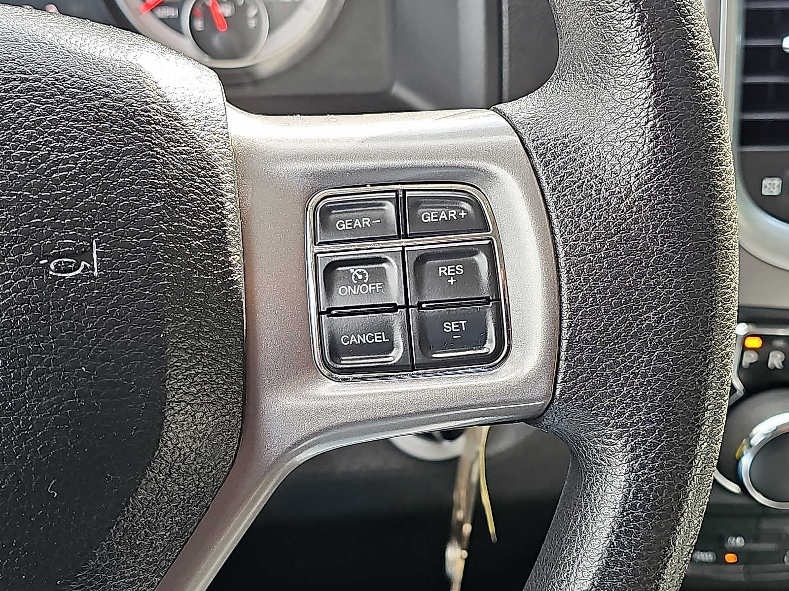 Used 2022 RAM 1500 Classic SLT AWD/4WD image 21