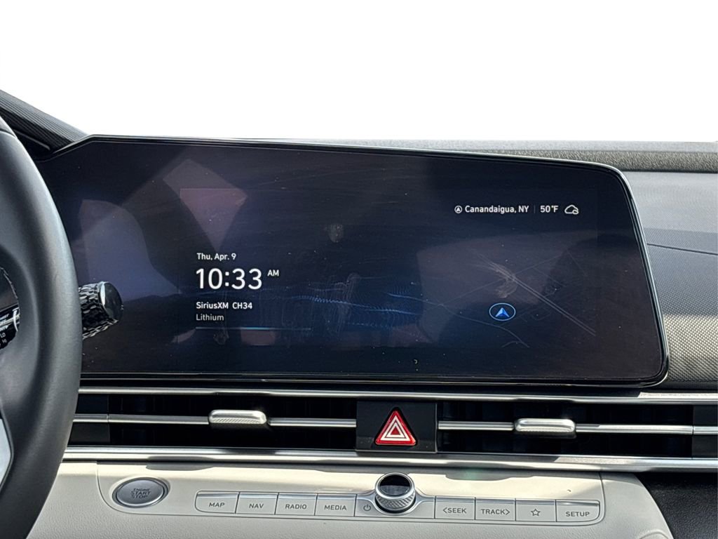 Used 2025 Hyundai Elantra Limited image 18