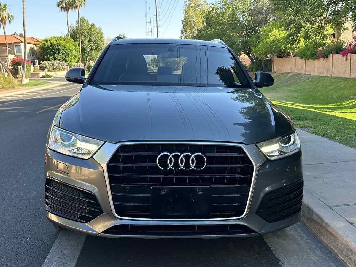 Used 2018 Audi Q3 2.0T Premium w/ Convenience Package FWD image 3