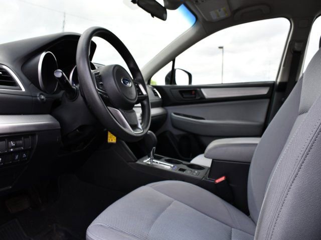 Used 2019 Subaru Outback 2.5i AWD/4WD image 16