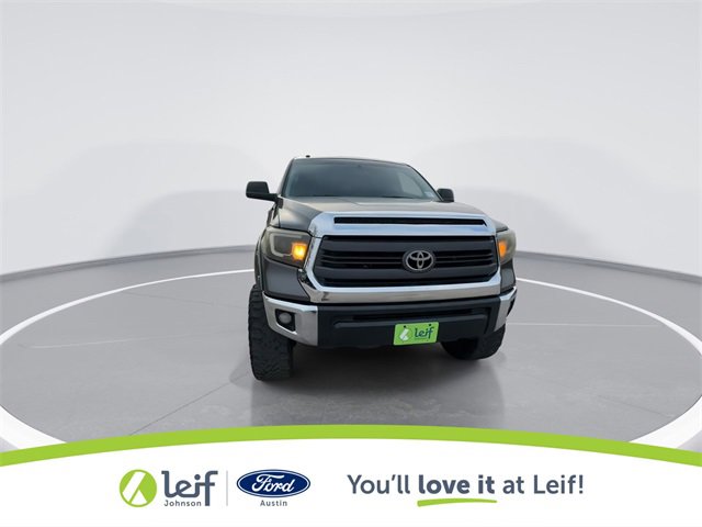 Used 2015 Toyota Tundra SR5 w/ SR5 Upgrade Package image 3