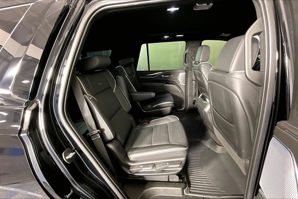 Used 2022 Cadillac Escalade Sport w/ Touring Package AWD/4WD image 35