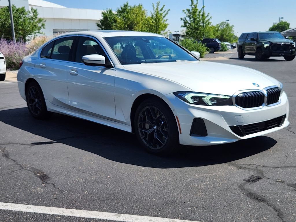 Used 2025 BMW 330i xDrive Sedan AWD/4WD image 4