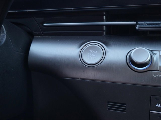 Used 2024 Hyundai Kona SEL image 33