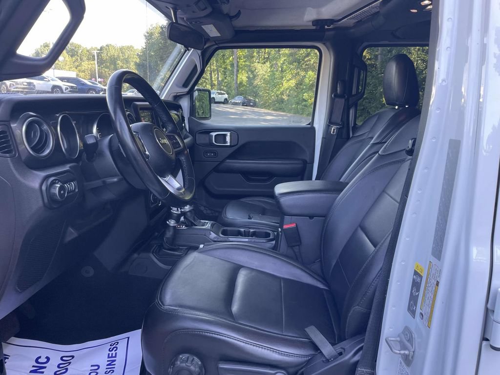 Used 2021 Jeep Wrangler Unlimited Sahara AWD/4WD image 15