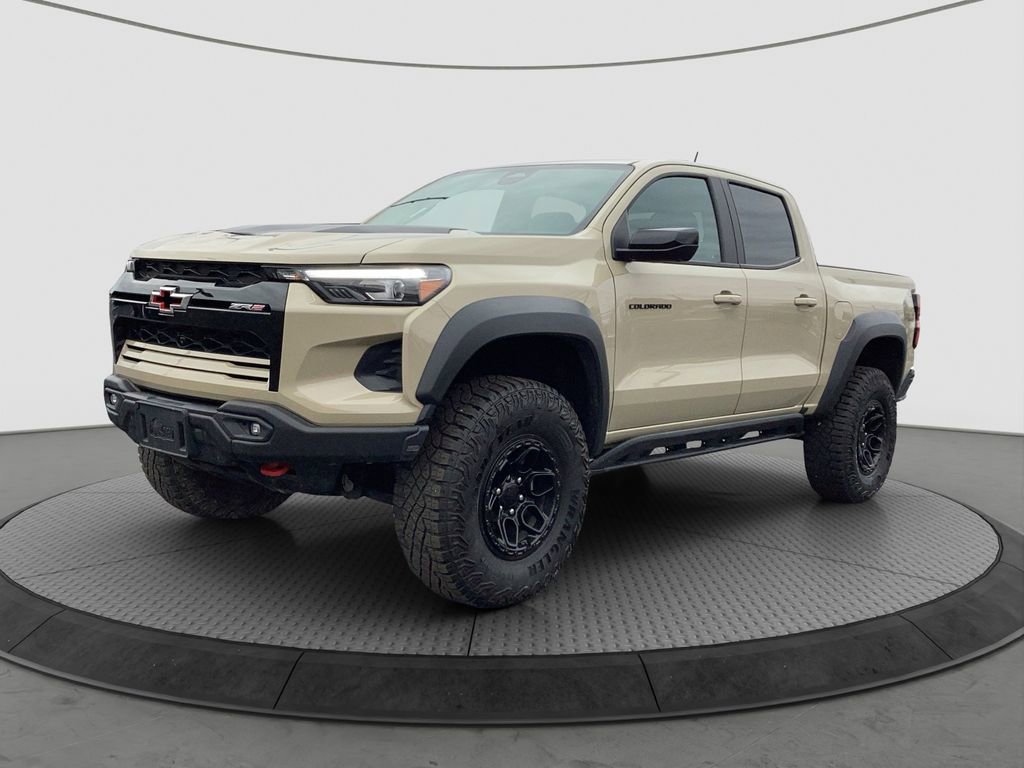 Used 2024 Chevrolet Colorado ZR2 w/ ZR2 Bison Edition image 3