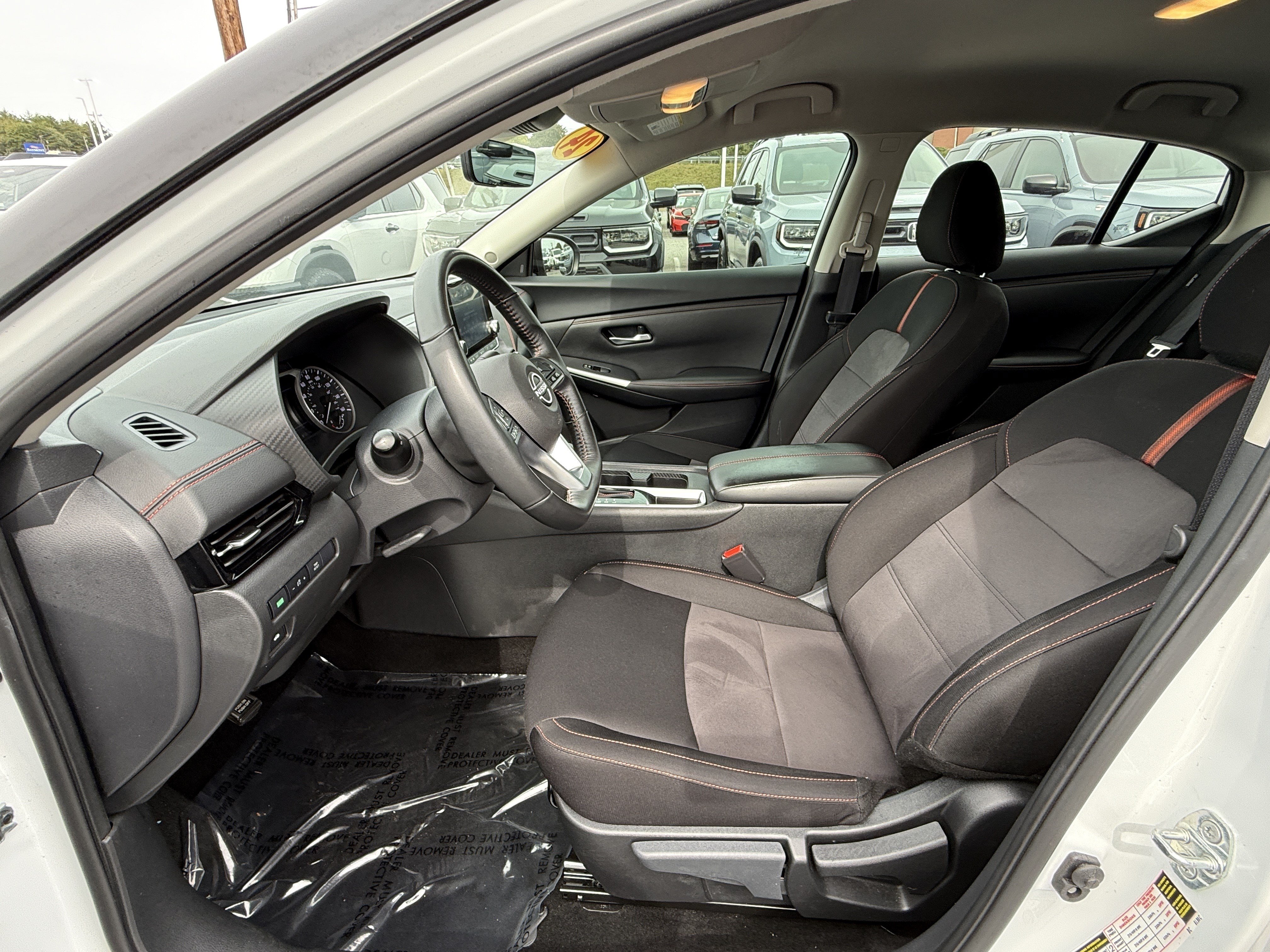Used 2024 Nissan Sentra SR FWD image 16