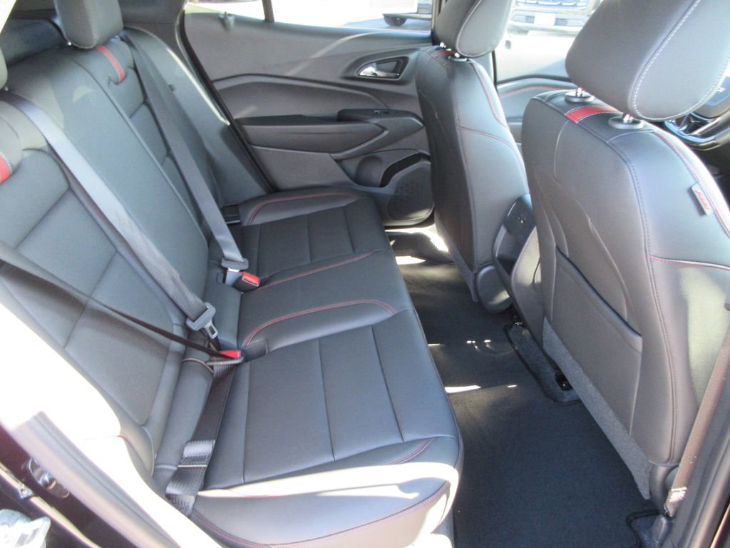 New 2026 Chevrolet Trax RS w/ Driver Confidence Package FWD image 17