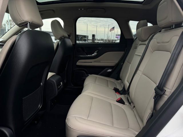 New 2026 Lincoln Corsair Premiere image 20