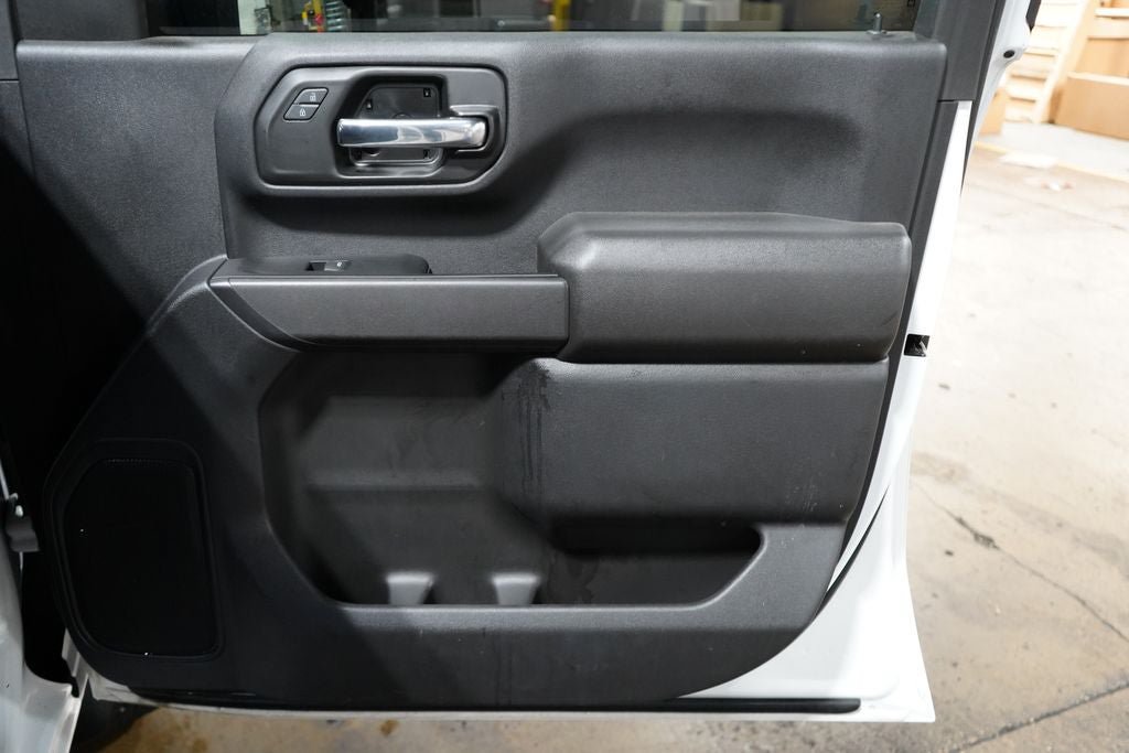 Used 2022 Chevrolet Silverado 2500 Custom w/ Custom Value Package AWD/4WD image 18