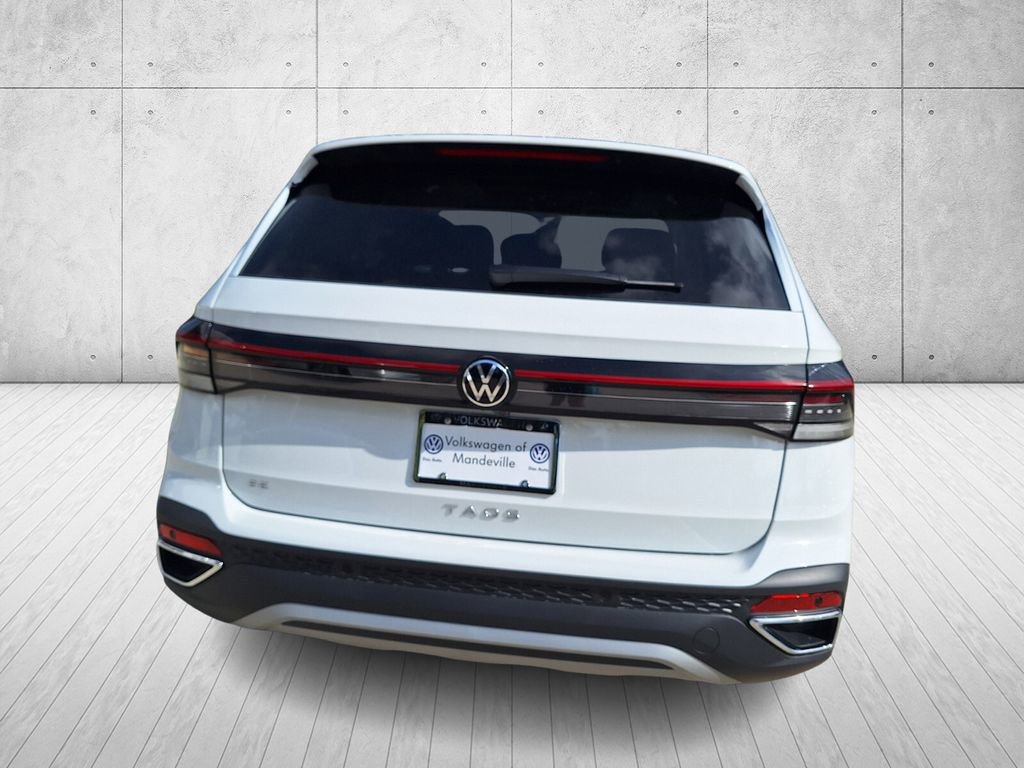 New 2025 Volkswagen Taos SE image 4