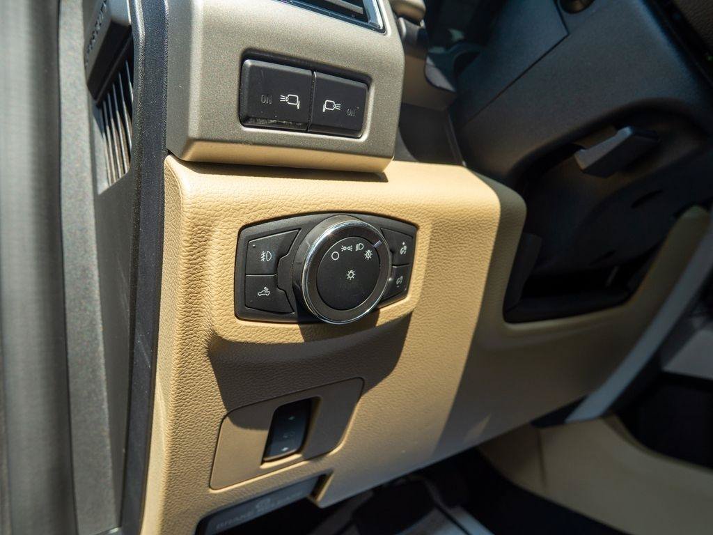 Used 2021 Ford F250 Lariat w/ Chrome Package AWD/4WD image 21