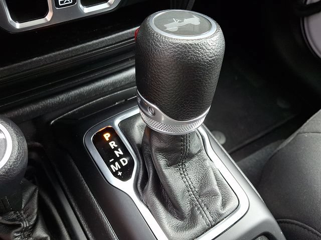 Used 2022 Jeep Wrangler Unlimited Sport AWD/4WD image 16