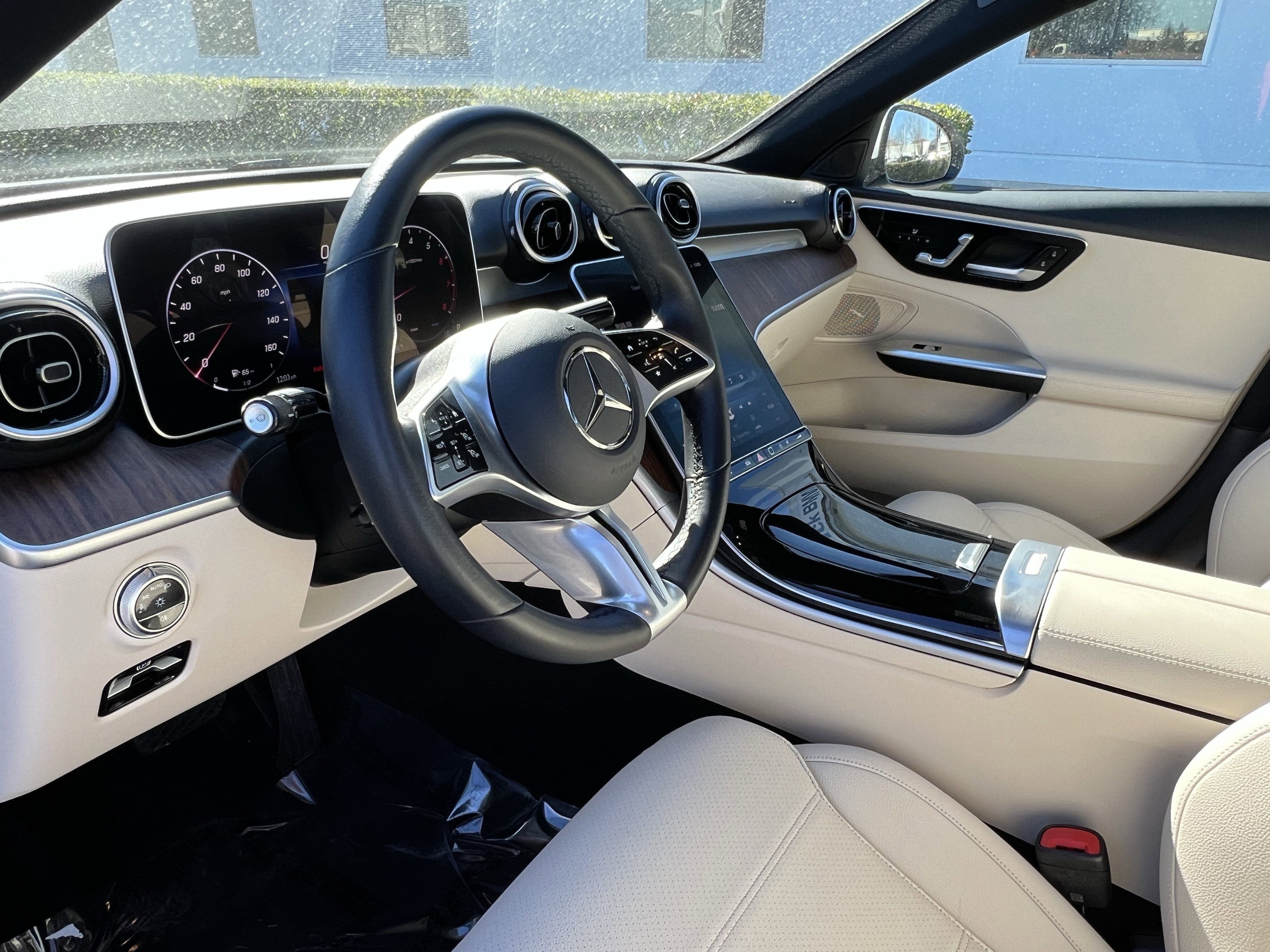 Used 2024 Mercedes-Benz C 300 4MATIC Sedan image 17