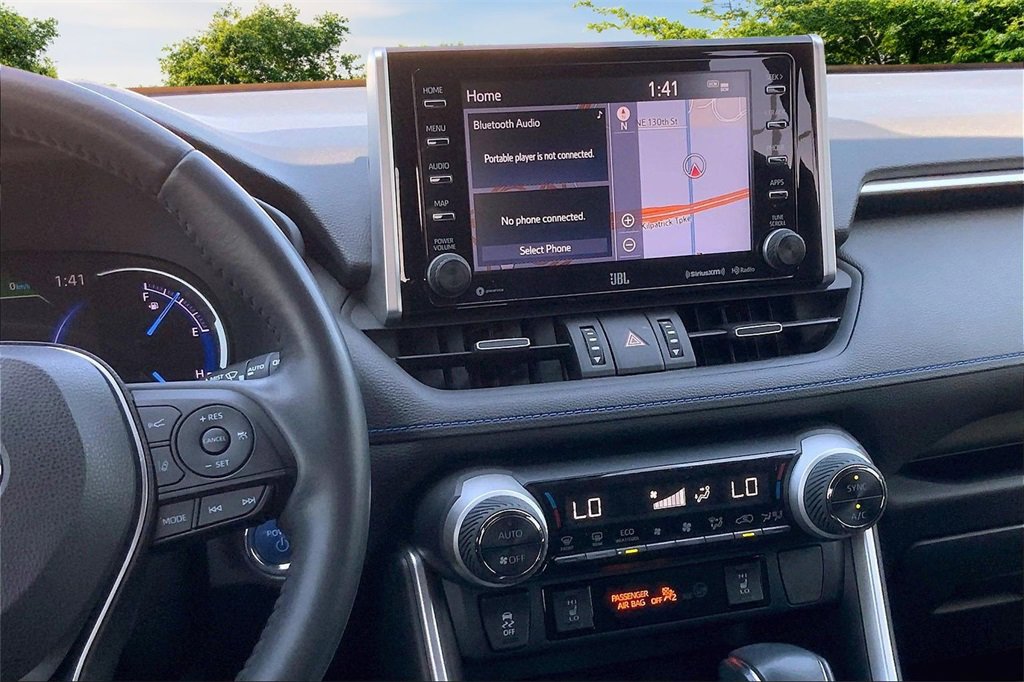 Used 2019 Toyota RAV4 XSE image 9