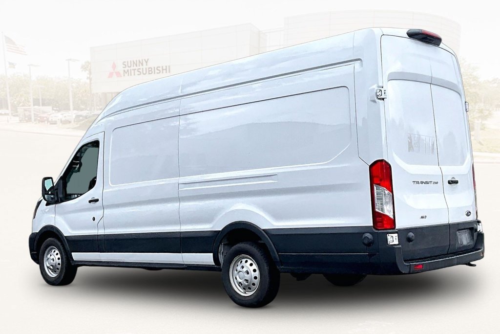 Used 2024 Ford Transit 250 148 High Roof Extended AWD w/ Load Area Protection Package image 4