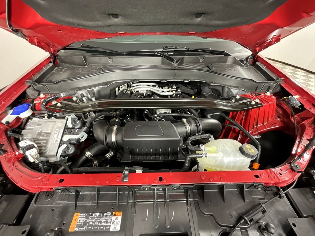 Used 2025 Ford Explorer ST image 29