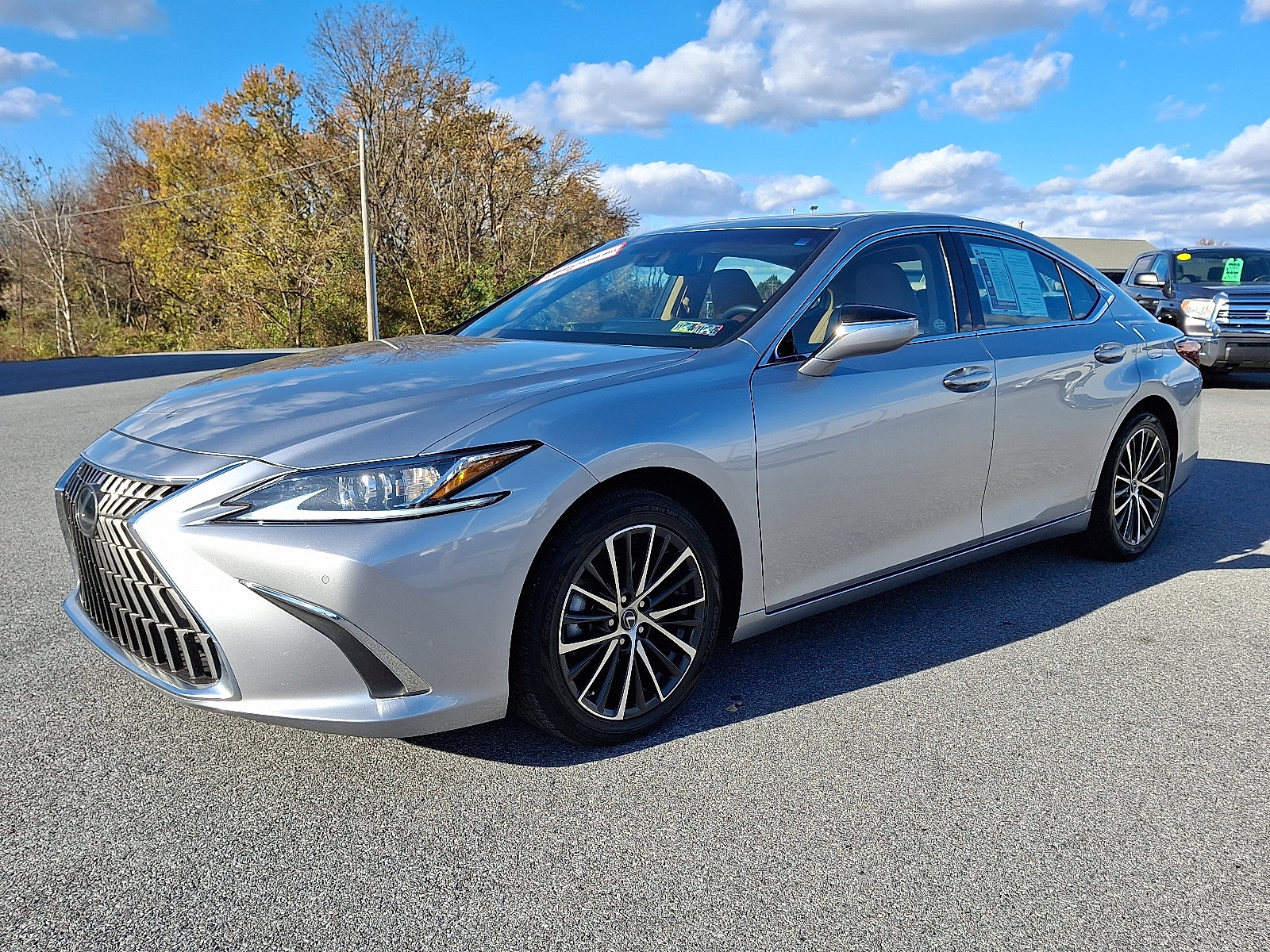 Used 2022 Lexus ES 350 w/ Premium Package image 3