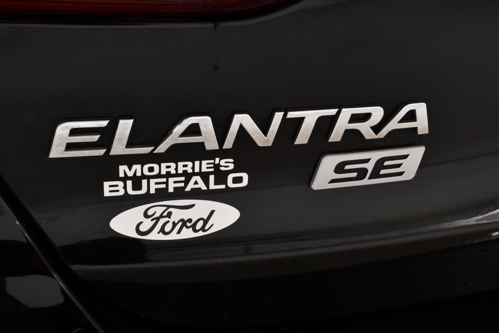 Used 2017 Hyundai Elantra SE image 22