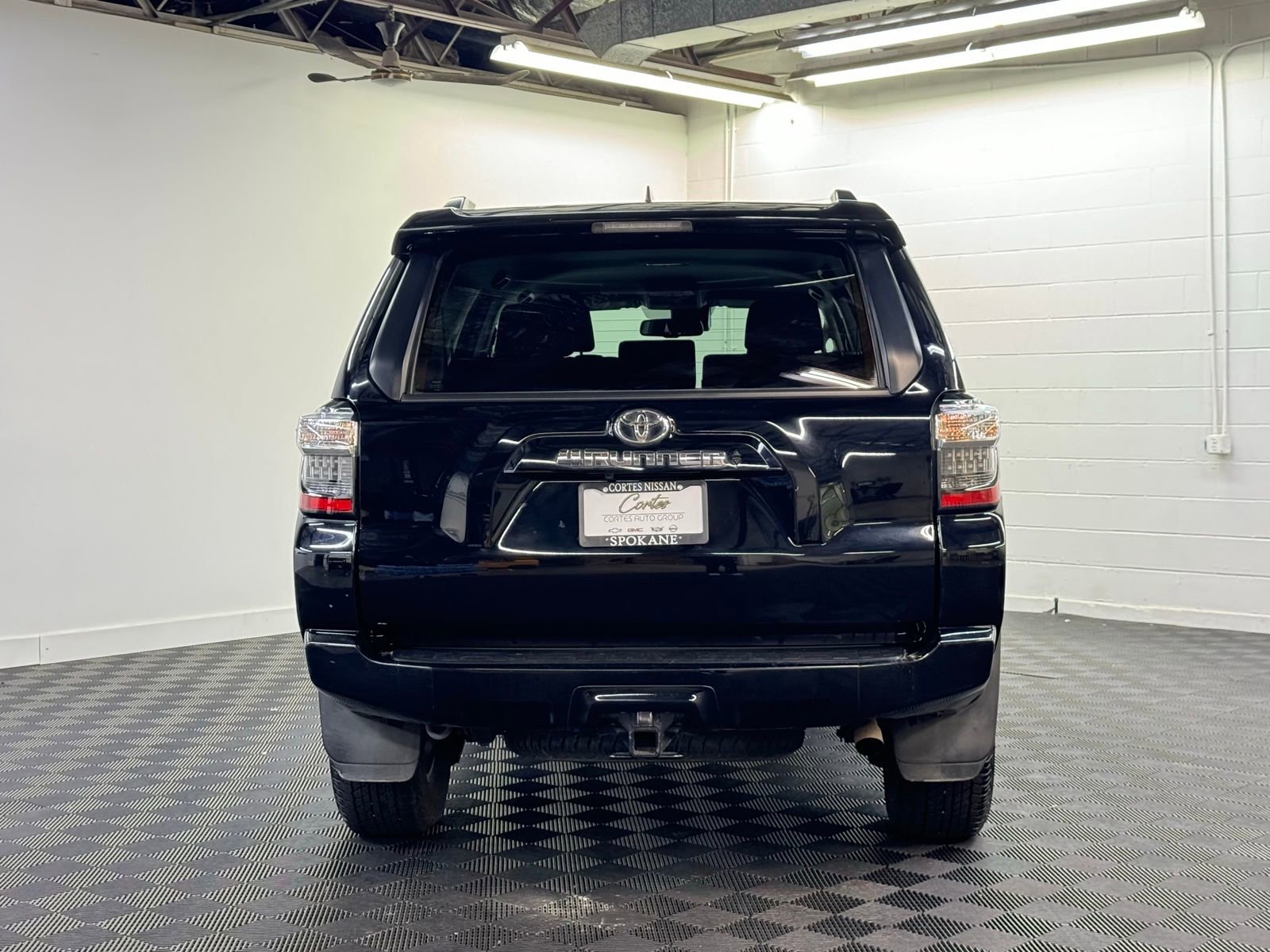Used 2024 Toyota 4Runner SR5 image 6