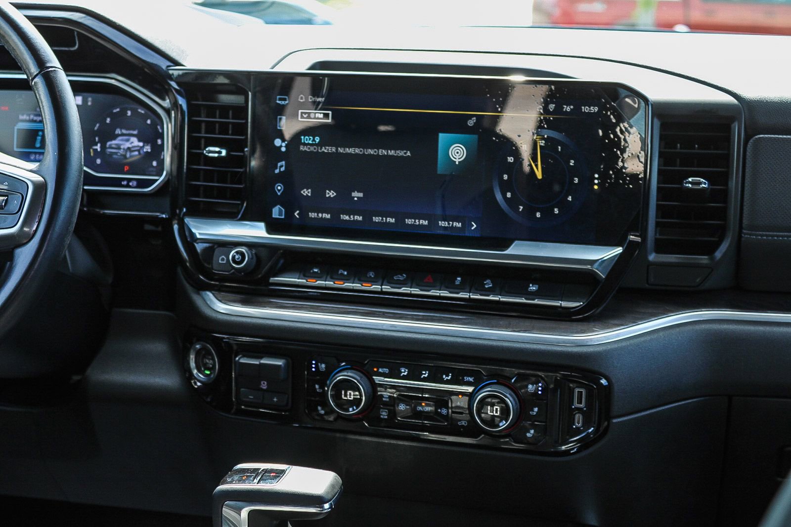 Used 2023 Chevrolet Silverado 1500 LTZ w/ LTZ Convenience Package II image 12