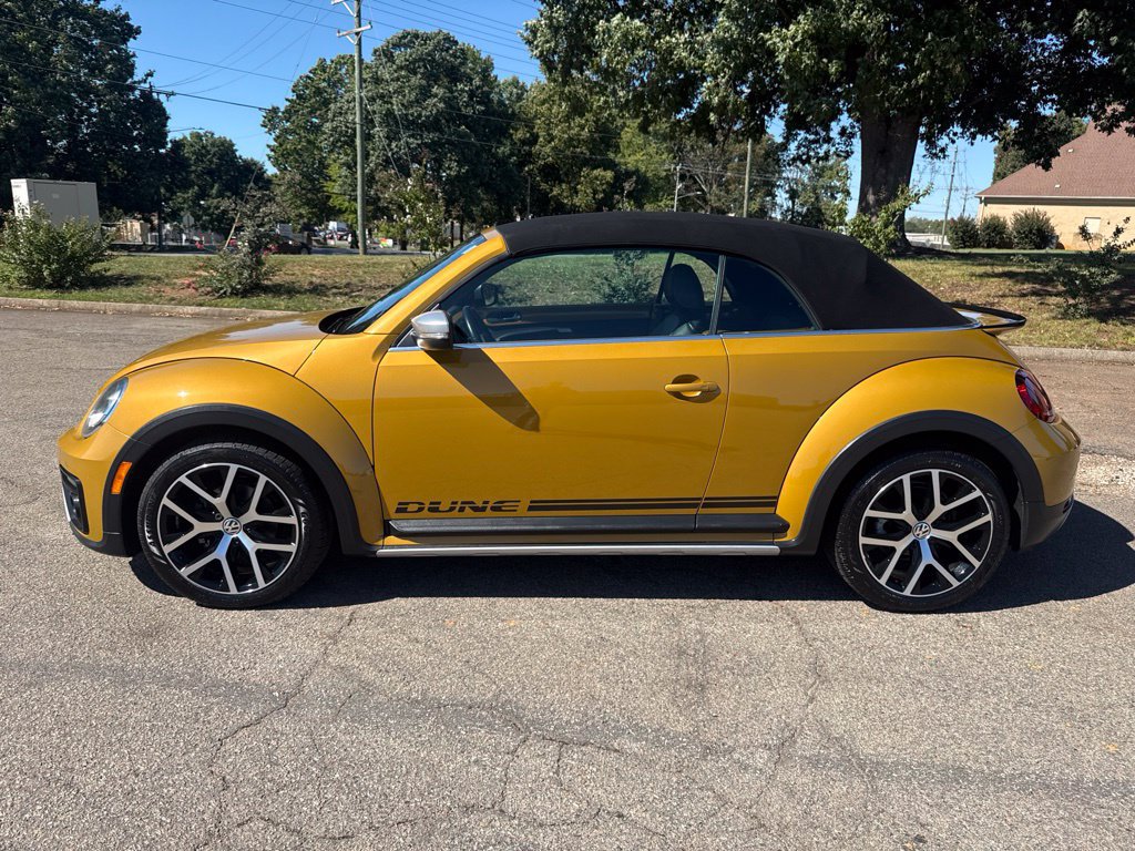 Used 2017 Volkswagen Beetle 1.8T Dune FWD image 2