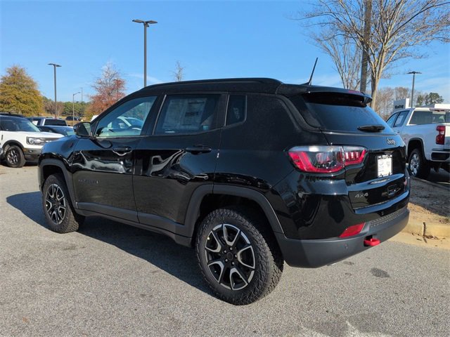 New 2026 Jeep Compass Trailhawk image 6