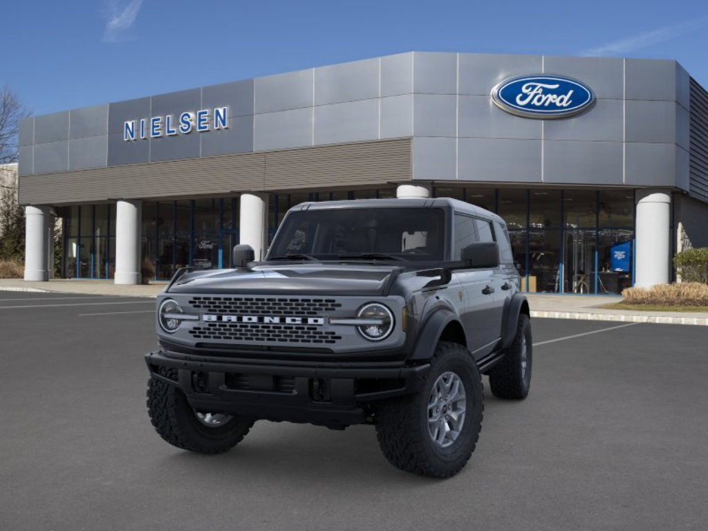 New 2025 Ford Bronco Badlands image 2