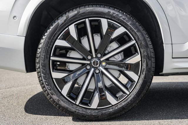 New 2026 Volvo XC90 B6 Ultra w/ Protection Package Premier image 17