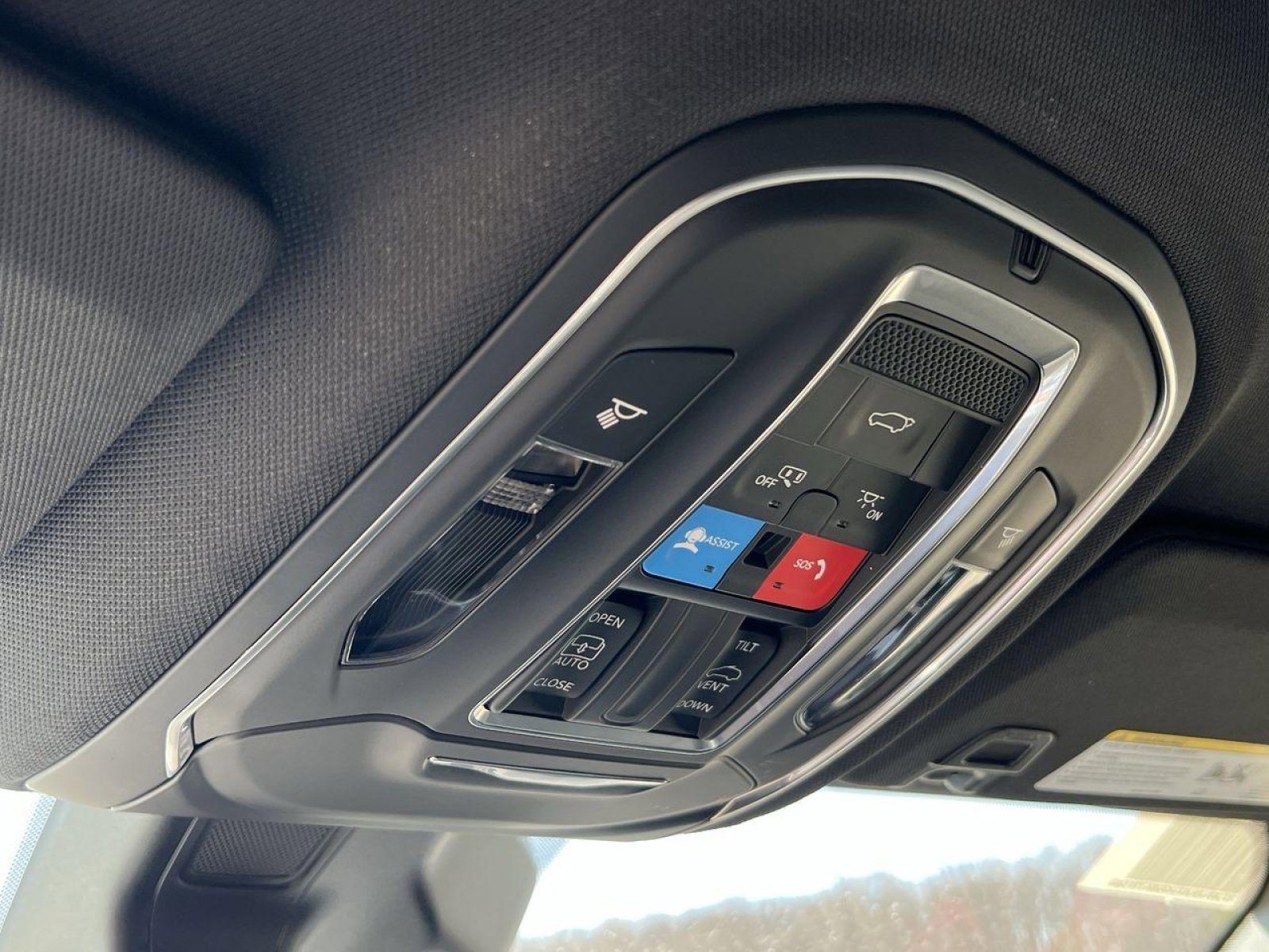 New 2025 Jeep Grand Cherokee L Laredo w/ Luxury Tech Group I image 24